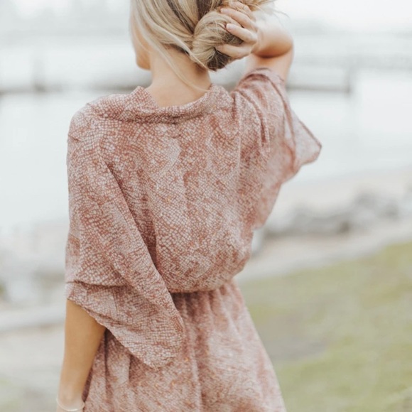 NWOT, kimono sleeve mini dress in rose gold - Picture 3 of 5